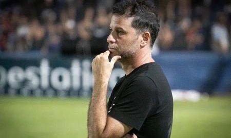 Rodolfo De Paoli se fue sin hablar tras la derrota de Colón ante Brown de Adrogué Rodolfo De Paoli se fue sin hablar tras la derrota de Colón ante Brown de Adrogué