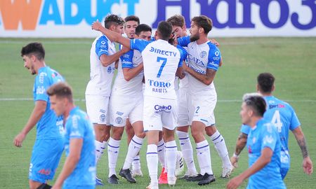 El Tomba volvió al triunfo tras la pandemia en la Copa Argentina. El Tomba volvió al triunfo tras la pandemia en la Copa Argentina.