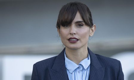Verónica Echegui falleció a los 42 años, dejando una destacada carrera en cine y televisión. Verónica Echegui falleció a los 42 años, dejando una destacada carrera en cine y televisión.