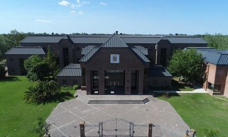 La escuela privada ubicada en Fisherton, en la zona noroeste de Rosario. La escuela privada ubicada en Fisherton, en la zona noroeste de Rosario.