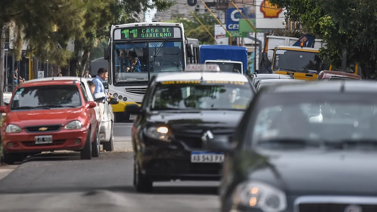 La tarifa en los taxis de Santa Fe aumentó. La tarifa en los taxis de Santa Fe aumentó.