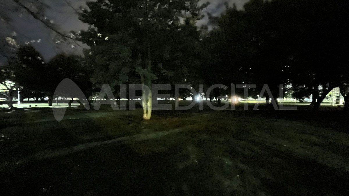 Los vecinos e integrantes de la Asociación Parque Federal manifestaron su malestar y preocupación por la falta de iluminación en dicho espacio público.