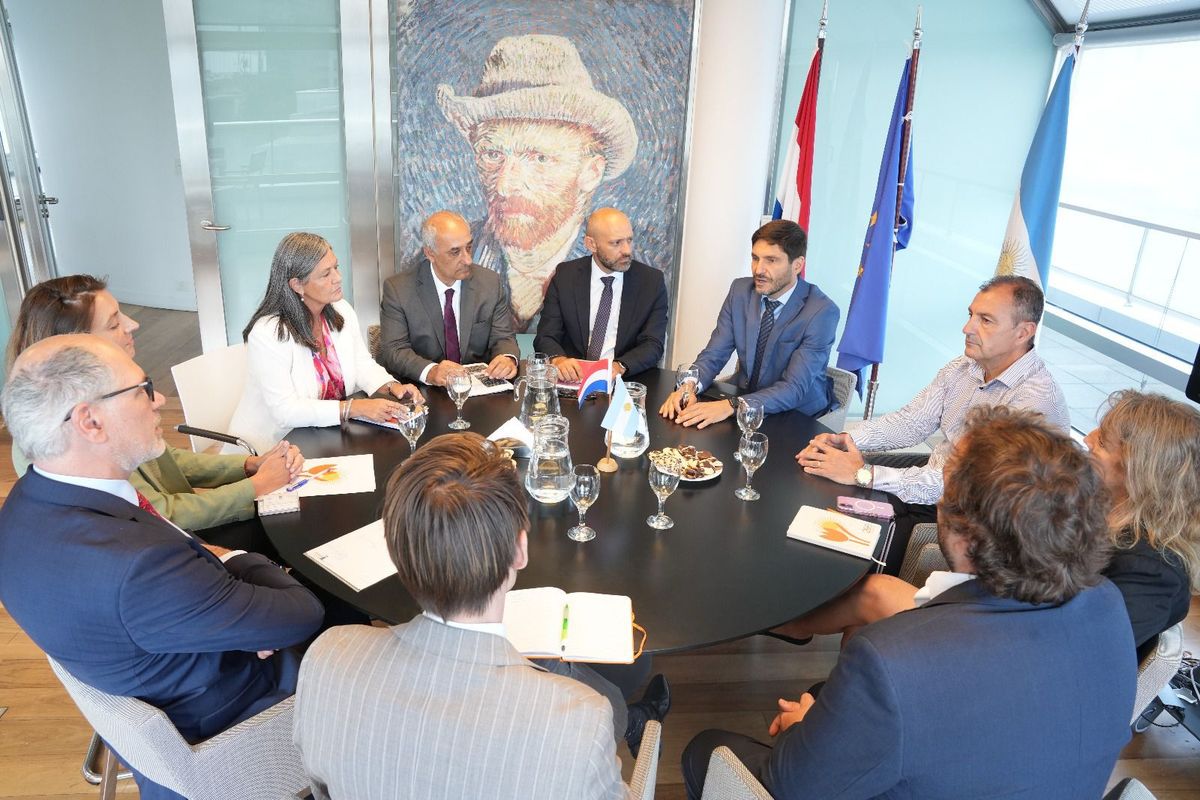 &nbsp;El objetivo del encuentro fue posicionar a Santa Fe como actor central de la Hidrov&iacute;a Paran&aacute;-Paraguay.