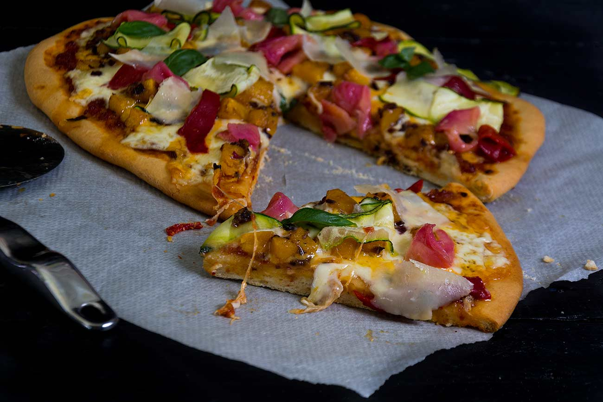 La pizza de calabaza es una excelente opción para hacer en casa y disfrutar de un plato saludable sin gastar de más. La pizza de calabaza es una excelente opción para hacer en casa y disfrutar de un plato saludable sin gastar de más.