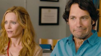 Netflix sumó una comedia romántica con Paul Rudd y Leslie Mann