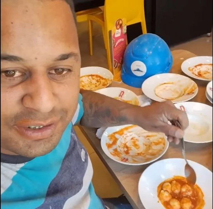 "Ni siquiera tenía mucha hambre, porque a la mañana me había comido ocho panecillos", dijo. Foto