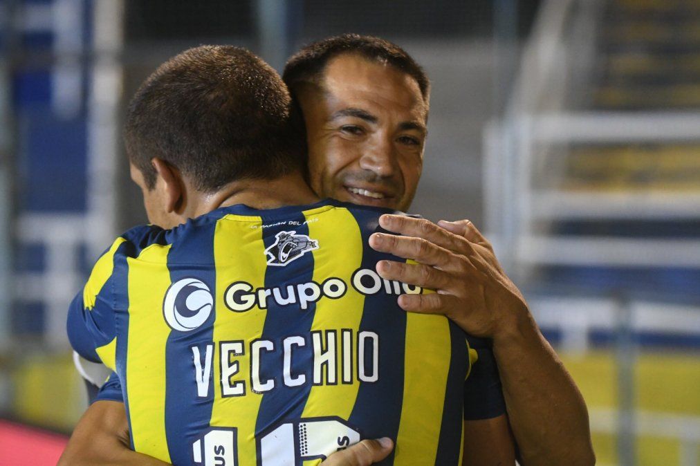 Rosario Central comenzó de buena manera el campeonato local.