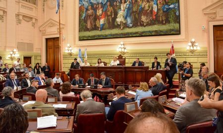 La agenda de la Legislatura para este jueves 27 de noviembre incluirá una sesión conjunta, una Asamblea Legislativa y finalmente las sesiones ordinarias de cada Cámara. La agenda de la Legislatura para este jueves 27 de noviembre incluirá una sesión conjunta, una Asamblea Legislativa y finalmente las sesiones ordinarias de cada Cámara.