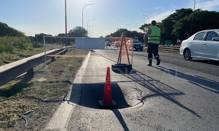 El anuncio de la reestructuración de Vialidad Nacional abrió el debate sobre el mantenimiento de las rutas nacionales y la instalación de peajes. El anuncio de la reestructuración de Vialidad Nacional abrió el debate sobre el mantenimiento de las rutas nacionales y la instalación de peajes.