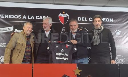 Sergio Rondina firmó contrato hasta junio del 2023 y ya es el nuevo DT de Colón. Sergio Rondina firmó contrato hasta junio del 2023 y ya es el nuevo DT de Colón.