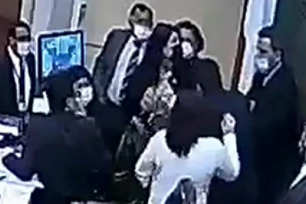 Video: un diputado chileno golpeó al vicepresidente de la de la Cámara de Diputados