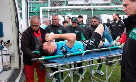 Facundo Masuero sufrió una conmición cerebral producto de un proyectíl y el partido fue suspendido. Foto Diario de Cuyo. Facundo Masuero sufrió una conmición cerebral producto de un proyectíl y el partido fue suspendido. Foto Diario de Cuyo.