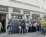 colocaron una placa en homenaje a vanesa castillo, a dos anos de su femicidio colocaron una placa en homenaje a vanesa castillo, a dos anos de su femicidio