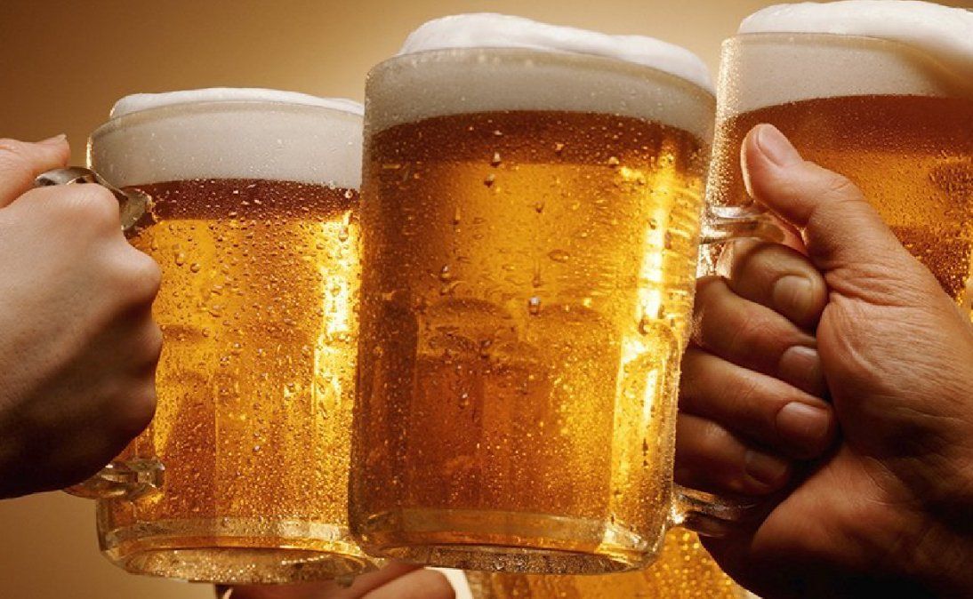 Expertos avisan de las contraindicaciones de beber cerveza para la salud
