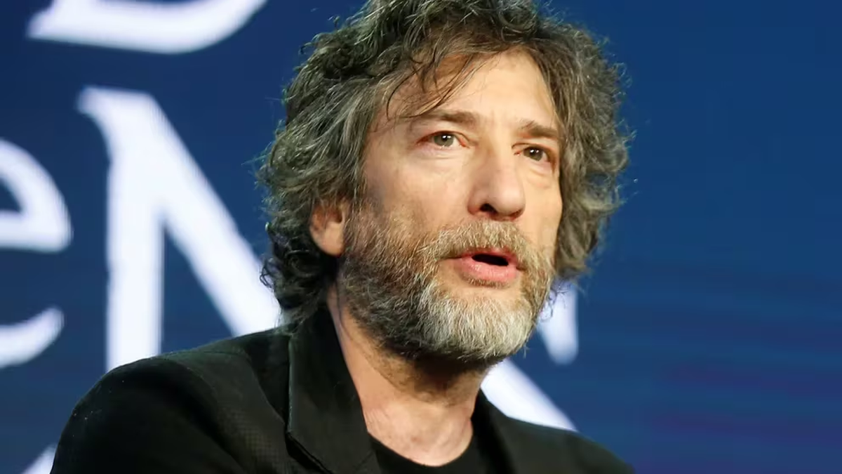 Dos mujeres acusan a Neil Gaiman de abuso sexual. Dos mujeres acusan a Neil Gaiman de abuso sexual.