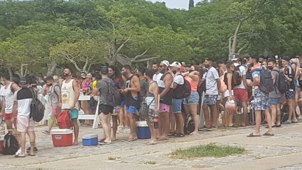 la titular de la cartera sanitaria reconoció en la Provincia están “sumamente preocupados” por las imágenes de la gente cruzando a las islas y aseguró que “es la falta de entendimiento de la situación que atravesamos”.