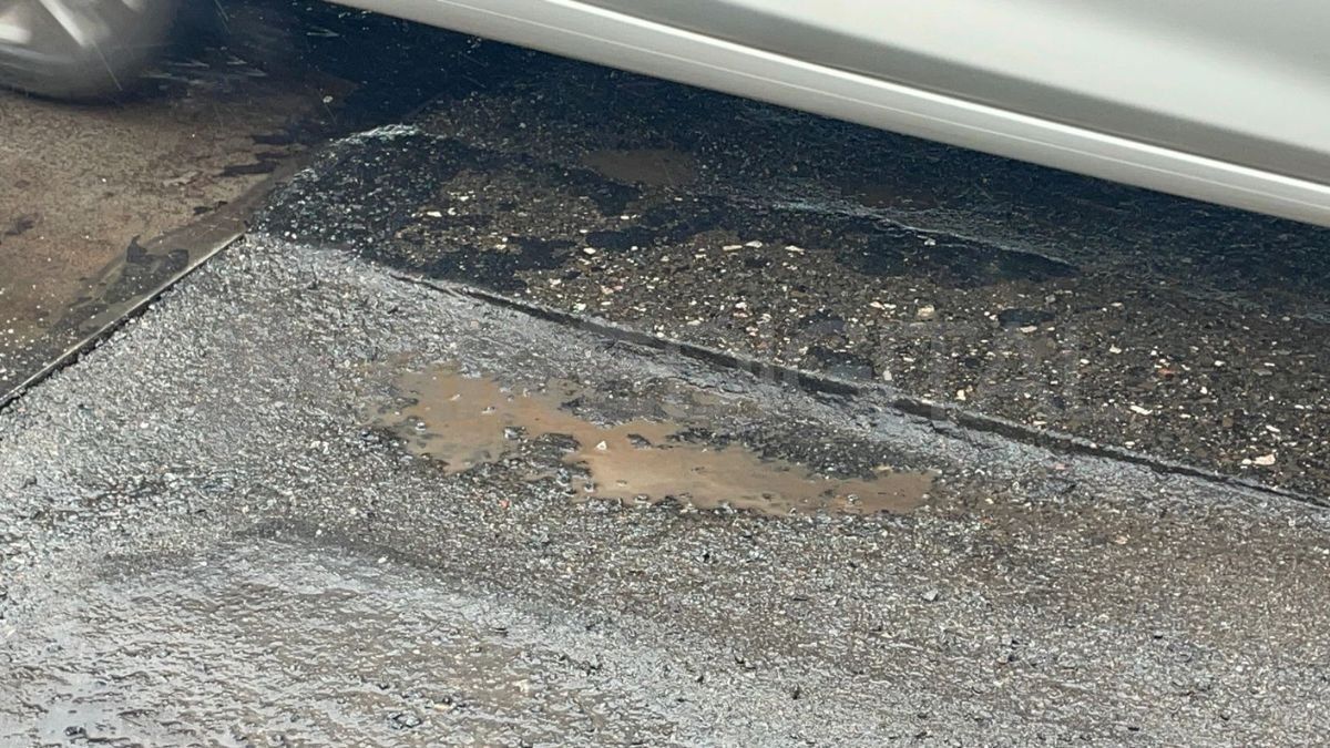 Puente Carretero: pozo de la junta 27, la que estaba debajo del Bailey. Puente Carretero: pozo de la junta 27, la que estaba debajo del Bailey.