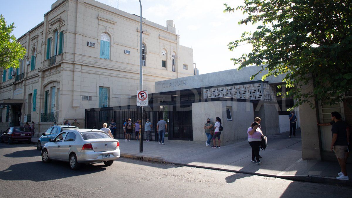 El acompañante del joven que falleció en el accidente fatal está internado en el Hospital Cullen, fuera de peligro.