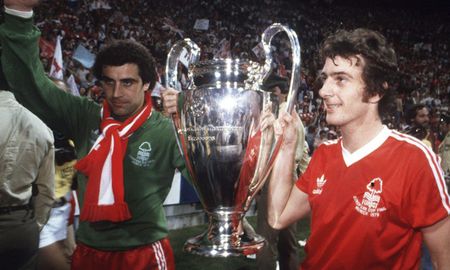El Nottingham Forest se consagró bicampeón de la Liga de Campeones cuando dos años antes de su primera copa estaba en segunda división de Inglaterra. El Nottingham Forest se consagró bicampeón de la Liga de Campeones cuando dos años antes de su primera copa estaba en segunda división de Inglaterra.