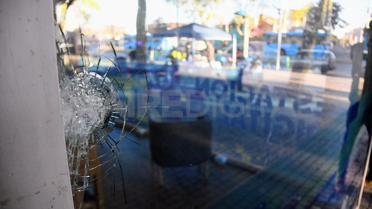 Las balas fueron con un calibre 9 milímetros.