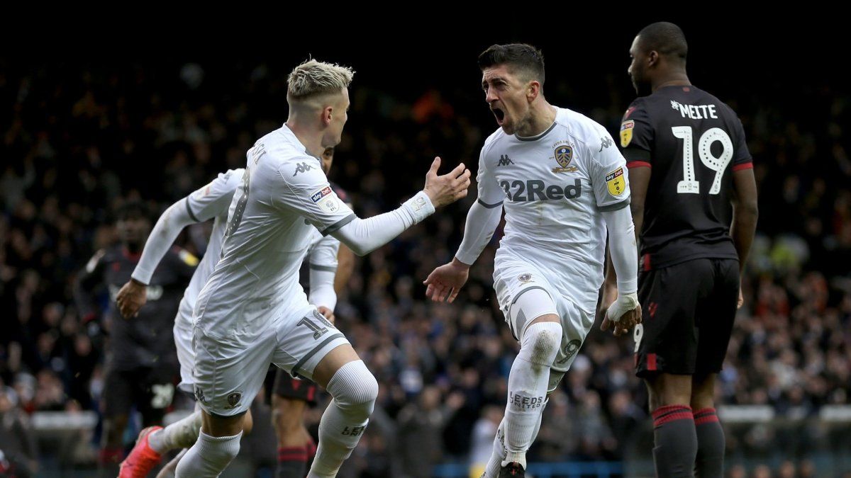 El Leeds de Bielsa ganó y quedó en puestos de ascenso directo