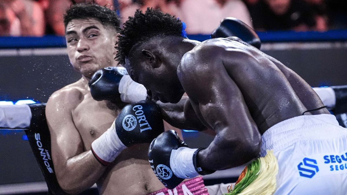 Touba Niang, el boxeador nacionalizado argentino que cerró el año con un nocaut impactante. Touba Niang, el boxeador nacionalizado argentino que cerró el año con un nocaut impactante.