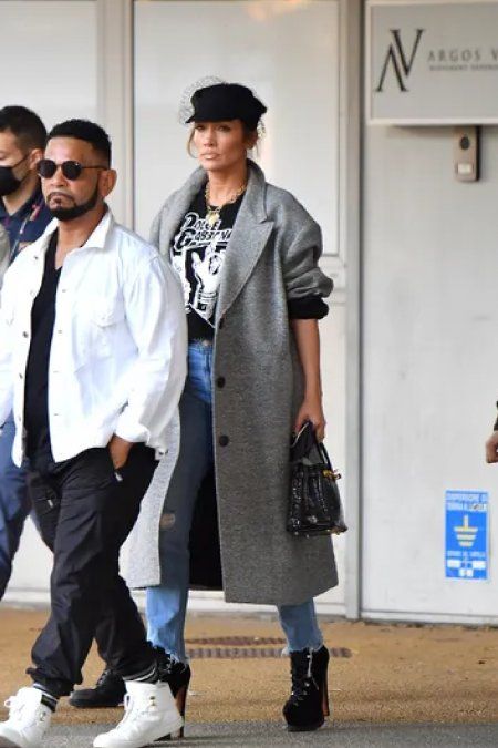 Jennifer Lopez deslumbra en Venecia con su look