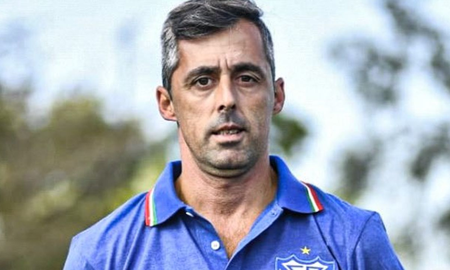 Quién era Hernán Manrique, el fallecido técnico de la Reserva de Vélez que jugó en Unión. Quién era Hernán Manrique, el fallecido técnico de la Reserva de Vélez que jugó en Unión.