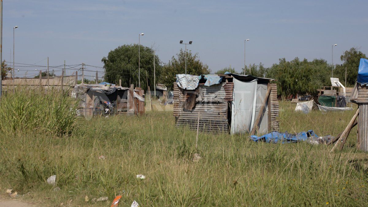 Se cumple un mes de las usurpaciones en los terrenos federales y todo sigue igual