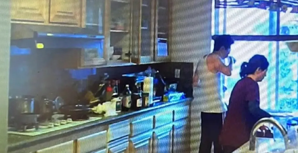 Chen descubrió que su esposa ponía líquido destapacaños en el jugo de limón