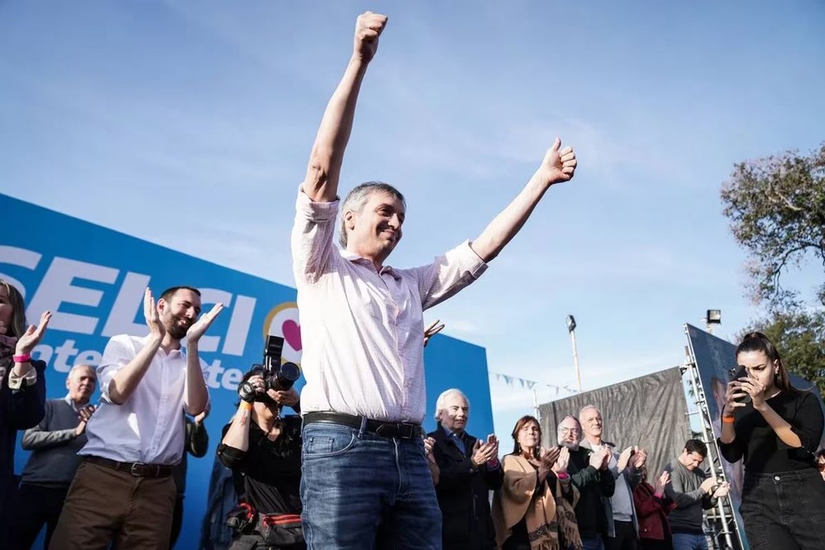 La Cámpora apunta a quedarse con la intendencia en Hurlingham. La Cámpora apunta a quedarse con la intendencia en Hurlingham.