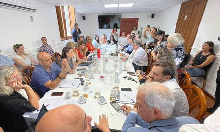 El objetivo de Unidos para Cambiar Santa Fe de avanzar con la sanción de un proyecto que declara la necesidad de una reforma constitucional, sigue vivo. El objetivo de Unidos para Cambiar Santa Fe de avanzar con la sanción de un proyecto que declara la necesidad de una reforma constitucional, sigue vivo.
