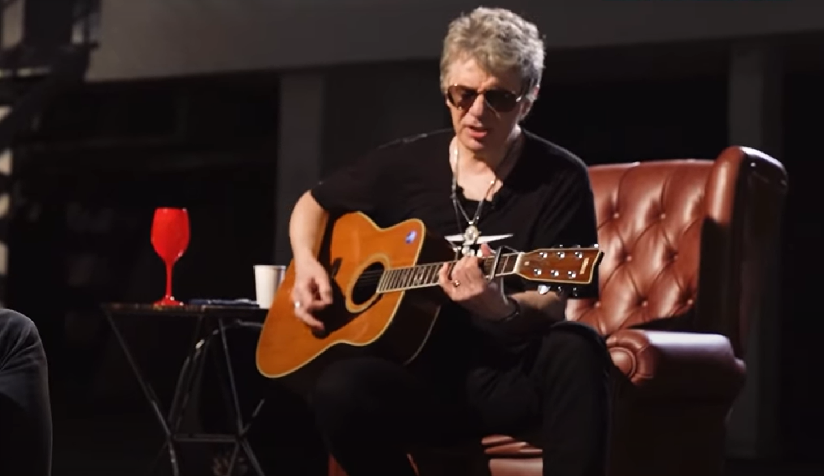 El líder de los Ratones Paranoicos, tiene ahora una vida mucho más espiritual y alejado de las drogas.