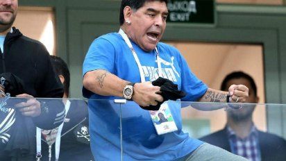 El video de Diego Maradona a Fernando Burlando: 
