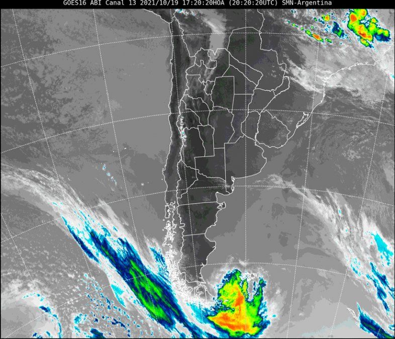 En la imagen satelital se observa que el cielo continúa con poca nubosidad en la mayor parte del territorio nacional.