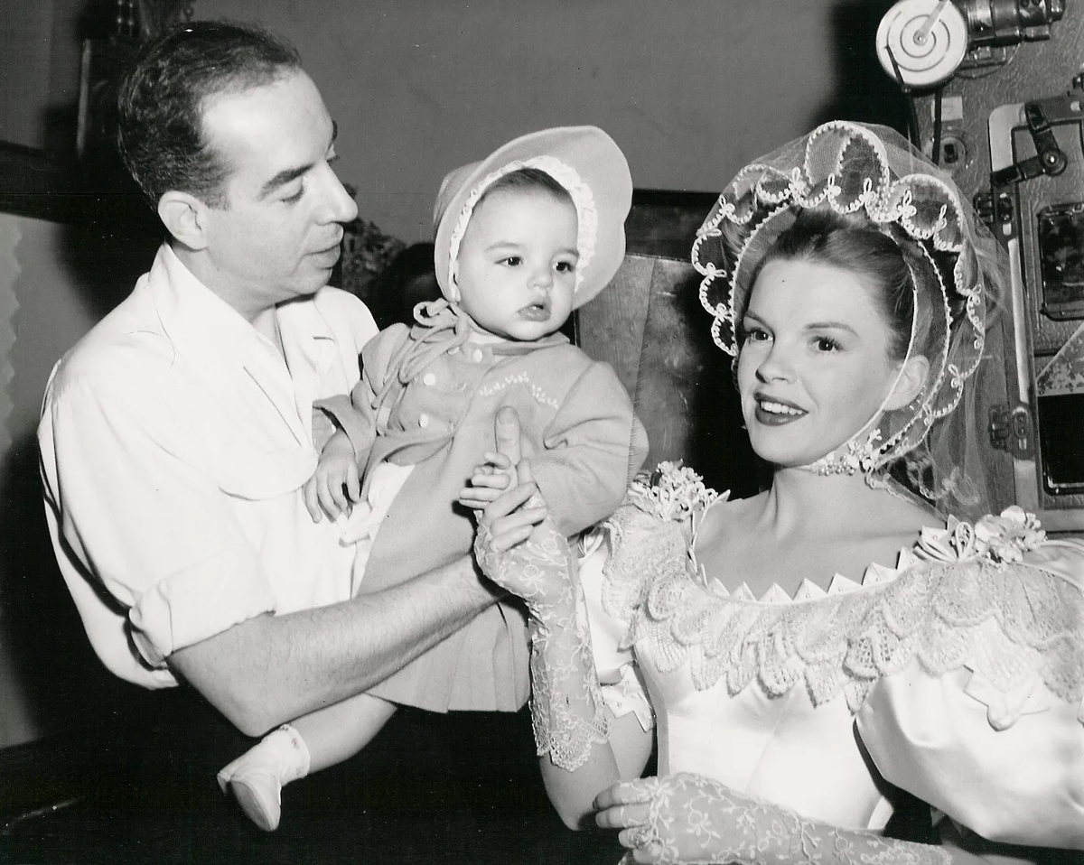Efemérides del 28 de febrero: en 1903 nace Vincente Minnelli