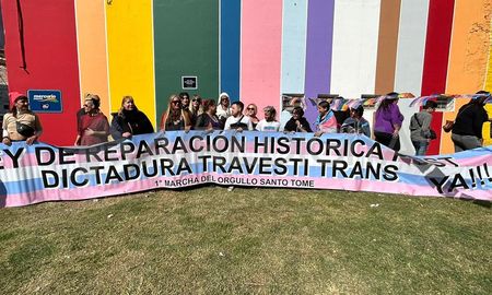 En el Paseo de la Diversidad se descubrió una placa en memoria de Alejandra Ironici. En el Paseo de la Diversidad se descubrió una placa en memoria de Alejandra Ironici.