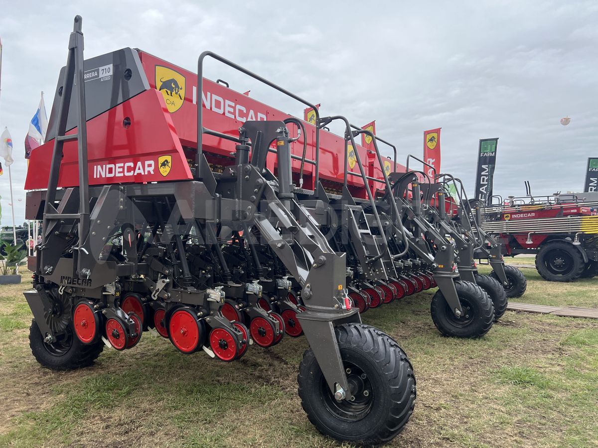 Indecar presentó en la Expoagro 2025 sus productos y sus nuevas sembradoras.