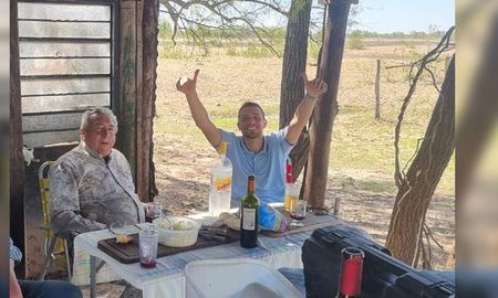 Francisco Villagoiz murió este miércoles tras ser baleado el sábado 13 de septiembre durante una entradera en Sauce Viejo. En la foto, con su hijo Gabriel. Francisco Villagoiz murió este miércoles tras ser baleado el sábado 13 de septiembre durante una entradera en Sauce Viejo. En la foto, con su hijo Gabriel.