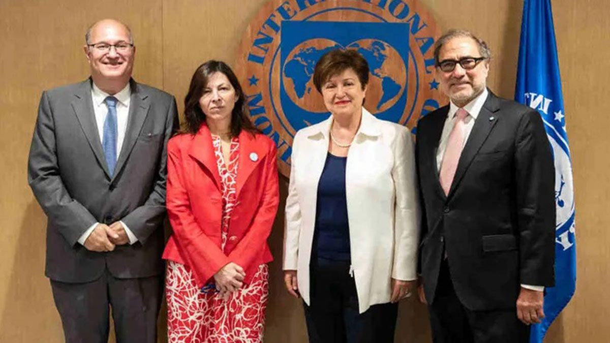 Batakis se reunió con el FMI en Estados Unidos.