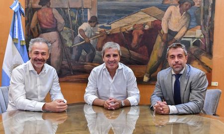 Federico Furiase ocupará el cargo de Alejandro Lew y es nuevo secretario de Finanzas del Ministerio de Economía. Federico Furiase ocupará el cargo de Alejandro Lew y es nuevo secretario de Finanzas del Ministerio de Economía.