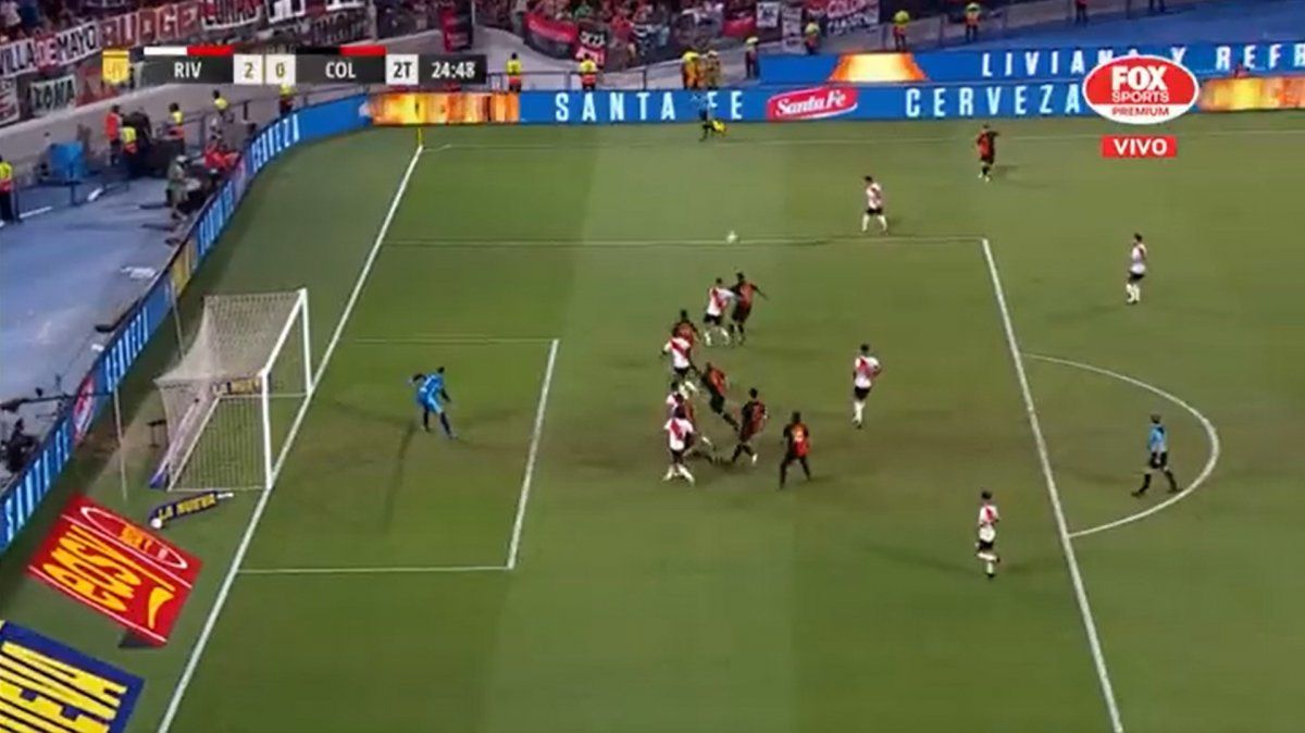 Colón busca restar la diferencia en el segundo tiempo.