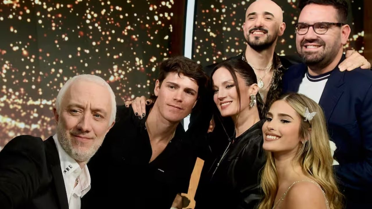 El sábado pasado fueron Marcos Ginocchio, Julieta Poggio, Abel Pintos, Paula Cheves y Damián Betular a “Podemos Hablar”. El sábado pasado fueron Marcos Ginocchio, Julieta Poggio, Abel Pintos, Paula Cheves y Damián Betular a “Podemos Hablar”.