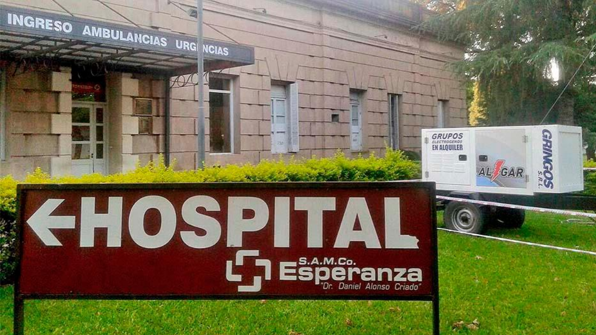 En el hospital de Esperanza no hay camas para internar a pacientes críticos con coronavirus. 