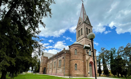 El trazado urbano y la organización de las parcelas rurales obedecen a la planificación impulsada por el sacerdote Enrique Becher a partir de 1900. El trazado urbano y la organización de las parcelas rurales obedecen a la planificación impulsada por el sacerdote Enrique Becher a partir de 1900.