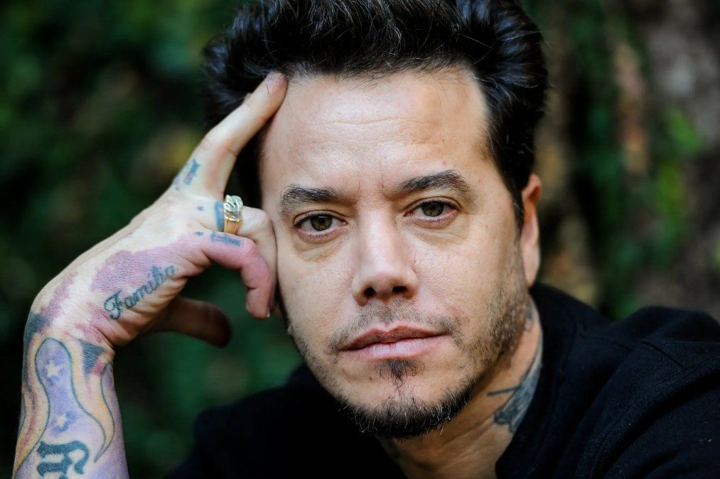 Acusan a Sebastián Ortega de ningunear a los autores de 100 Días para Enamorarse