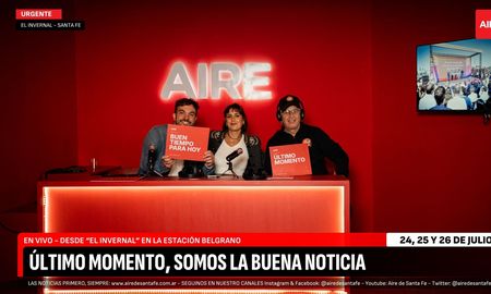 La gran comunidad de AIRE se sentó a la mesa de conductores y posó frente a las cámaras para vivir la experiencia del multimedios. La gran comunidad de AIRE se sentó a la mesa de conductores y posó frente a las cámaras para vivir la experiencia del multimedios.