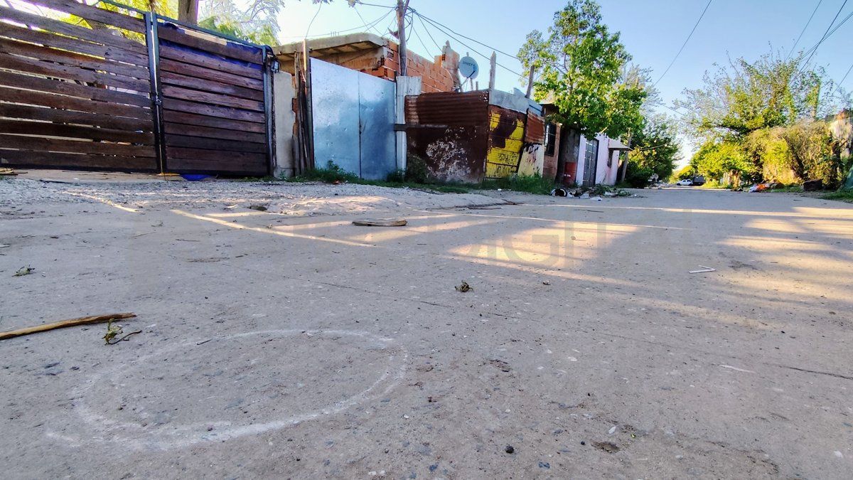 Lugar del homicidio en Fraga 1300 bis, zona norte de Rosario. Lugar del homicidio en Fraga 1300 bis, zona norte de Rosario.