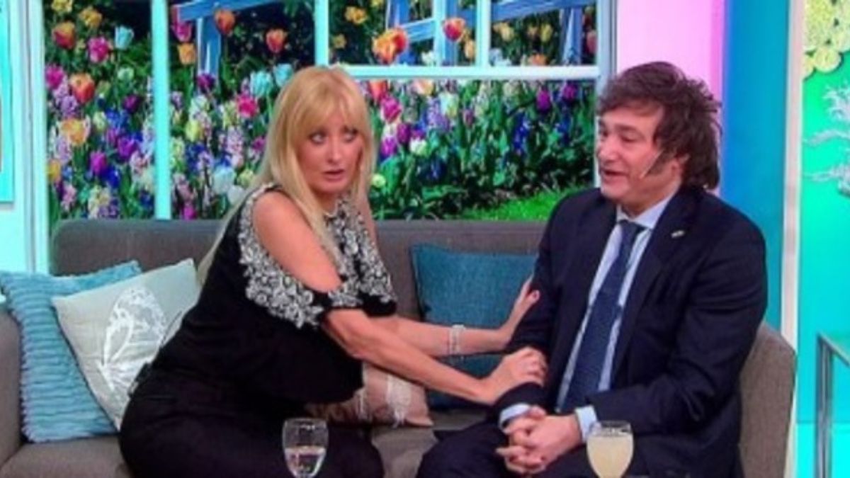 Yuyito González y Javier Milei fueron vistos juntos en el Teatro Colón. Yuyito González y Javier Milei fueron vistos juntos en el Teatro Colón.