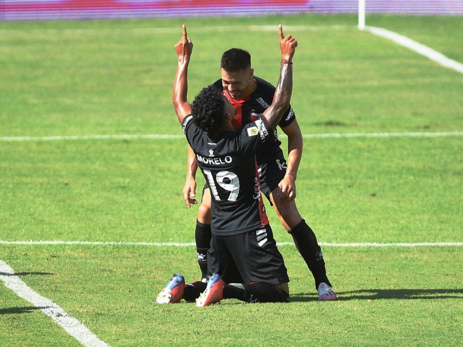 Colón quiere seguir bien arriba en el torneo. Será transmisión de AIRE a través del equipo Dale Dale Deportivo.